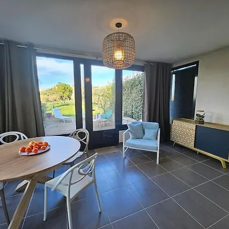 Mare Vista By Monarca Apartment *